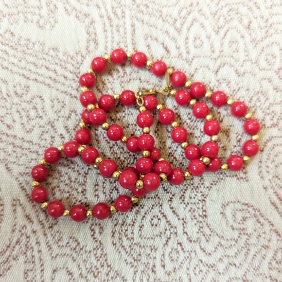 Vintage Monet Red and Gold Acrylic Beaded Necklace Signed - Picture 11 of 11